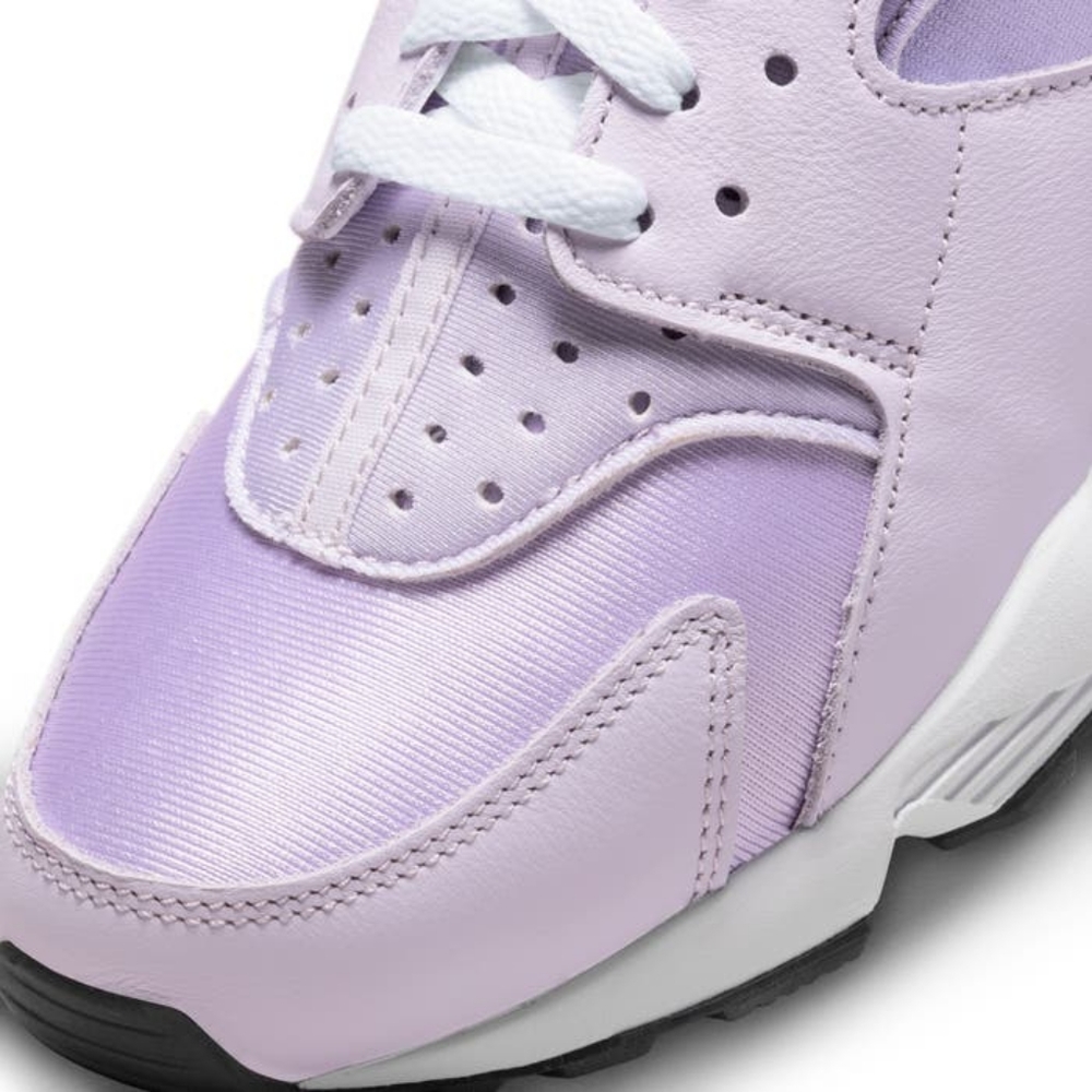NIKE Air Huarache Sneaker Lilac/ Black/ Grape/ White NIB